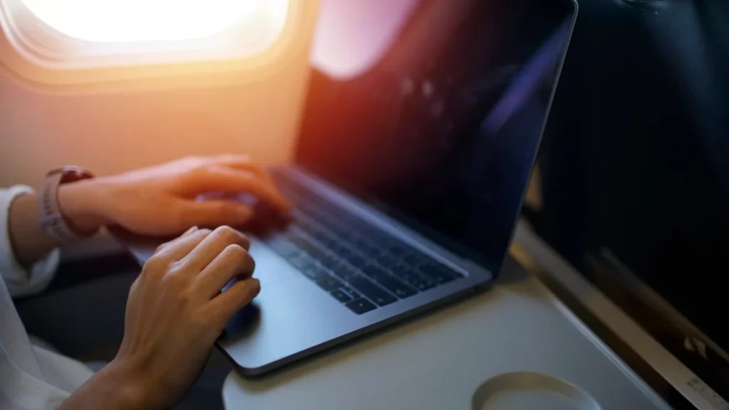 How Many Laptops Can I Bring On A Plane? Latest Guide 2022